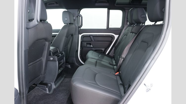 2025 認定中古車 Land Rover Defender 110 フジホワイト D350 ディーゼルマイルドハイブリッド S