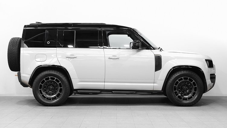 2026 Approved Land Rover Defender OCTA Borasco Grey OCTA P635 110 V8 Petrol