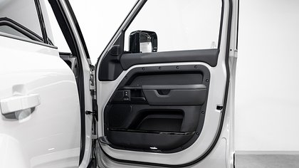 Defender OCTA 18