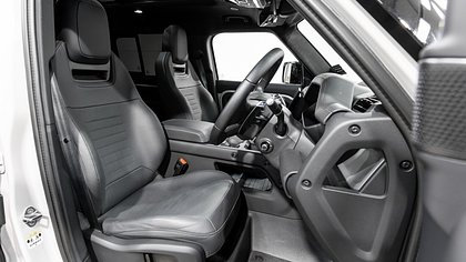Defender OCTA 12