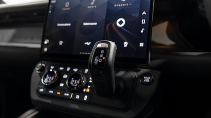 Defender OCTA 8