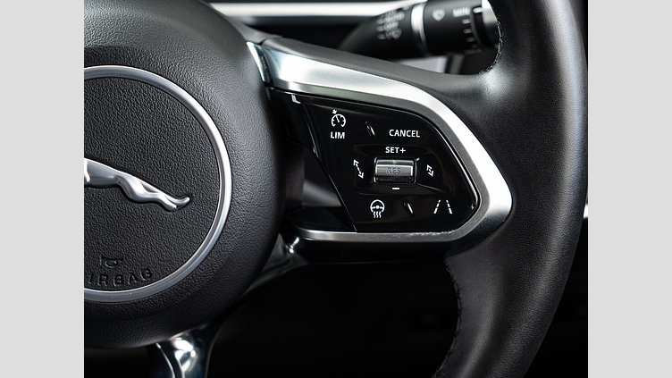 2019 認定中古車 Jaguar I-Pace サントリーニブラック EV400 SE　エアサスペンション