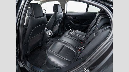 I-Pace 4