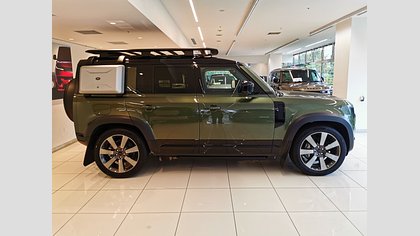 Defender 110 12