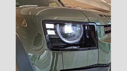 Defender 110 9