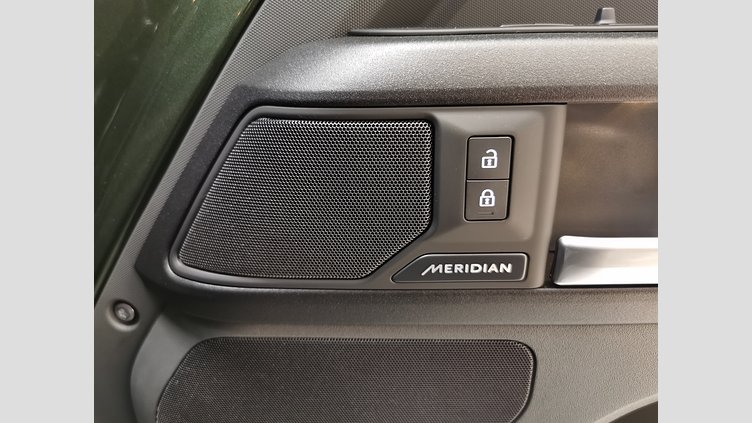 2025 認定中古車 Land Rover Defender 110 Woolstone Green 2.0L AJ200P Hi PHEV XダイナミックHSE　P300e