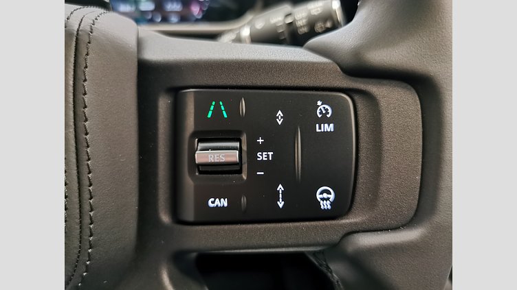 2025 認定中古車 Land Rover Defender 110 Woolstone Green 2.0L AJ200P Hi PHEV XダイナミックHSE　P300e