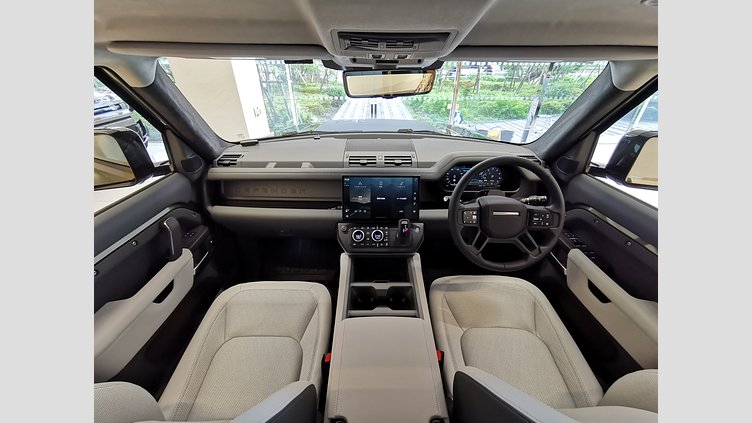 2025 認定中古車 Land Rover Defender 110 Woolstone Green 2.0L AJ200P Hi PHEV XダイナミックHSE　P300e