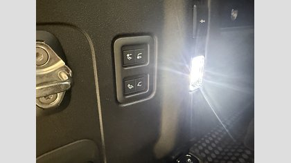 Defender 110 23