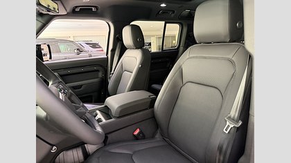 Defender 110 9