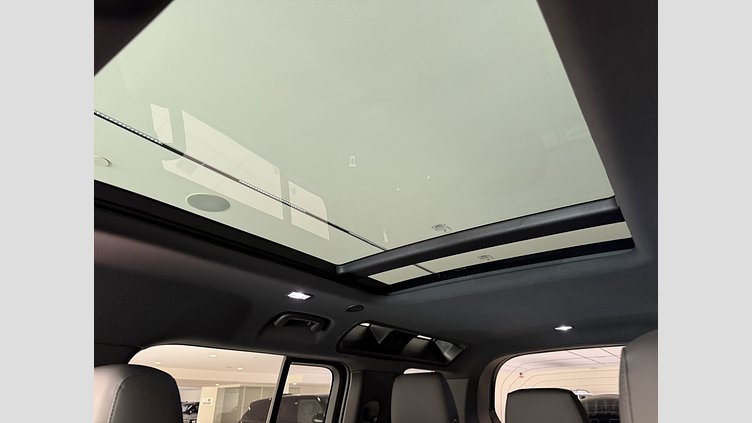 2026 Ny Land Rover Defender 110 Santorini Black Bensin Laddhybrid X-Dynamic SE