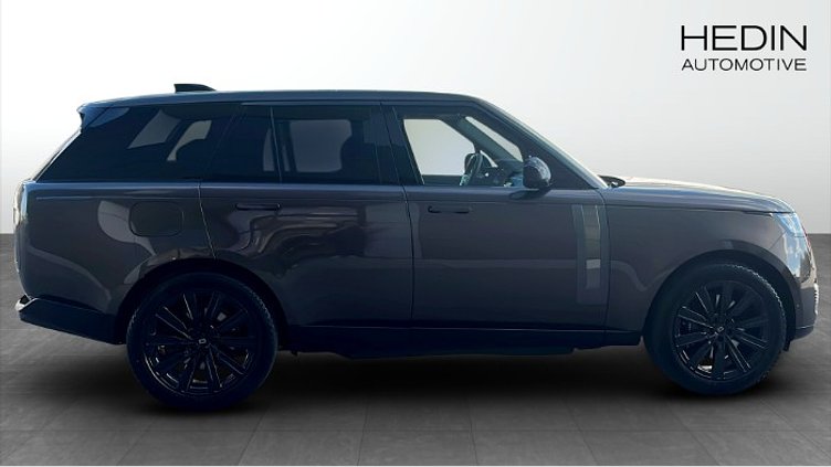 2026 Ny Land Rover Range Rover Tourmaline Brown - blank finish P550e bensinladdhybridfordon Standard hjulbas SV