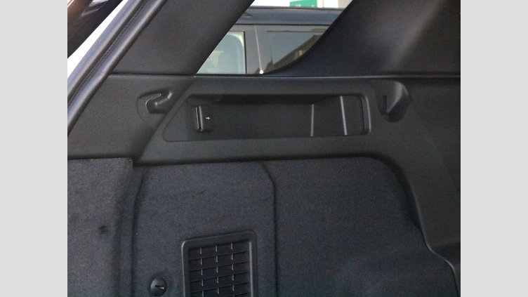 2025 認定中古車 Land Rover Discovery Sport フジホワイト P250（ガソリン） 標準ホイール Dynamic S
