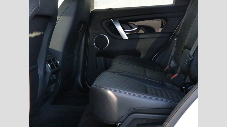 2025 認定中古車 Land Rover Discovery Sport フジホワイト P250（ガソリン） 標準ホイール Dynamic S