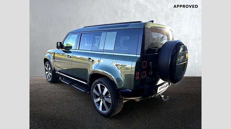 2026 Approved Land Rover Defender 110 Woolstone Green 3.0 i6 turbo diesel, 257 kW, 700 Nm, 0-100 km/h in 6,4 s, top speed up to 209 km/h AWD 3.0D 257KW D350 X-DYNAMIC