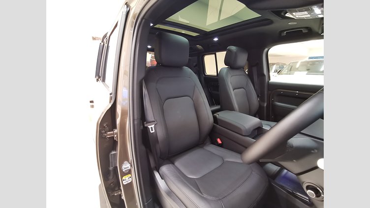 2025 認定中古車 Land Rover Defender 110 ゴンドワナストーン D350 ディーゼルマイルドハイブリッド X-Dynamic HSE