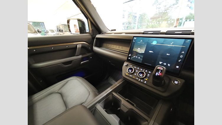 2025 認定中古車 Land Rover Defender 110 ゴンドワナストーン D350 ディーゼルマイルドハイブリッド X-Dynamic HSE