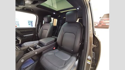 Defender 110 2