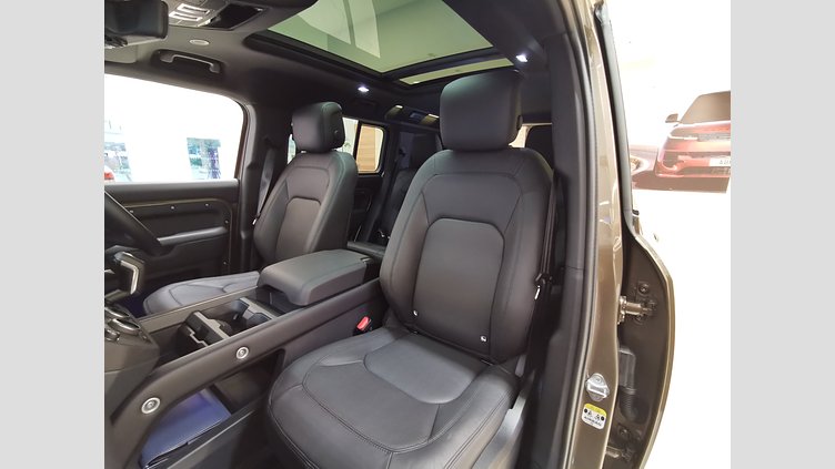 2025 認定中古車 Land Rover Defender 110 ゴンドワナストーン D350 ディーゼルマイルドハイブリッド X-Dynamic HSE