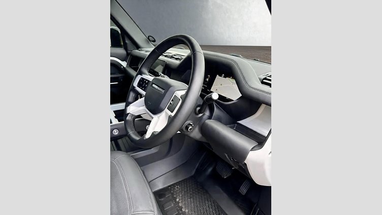 2025 Approved Land Rover Defender 110 Fuji White 3.0 turbo diesel i6, 257 kW and 700 Nm AWD 3.0D 257KW D350 X-DYNAMIC