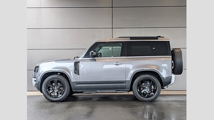 Defender 90 2