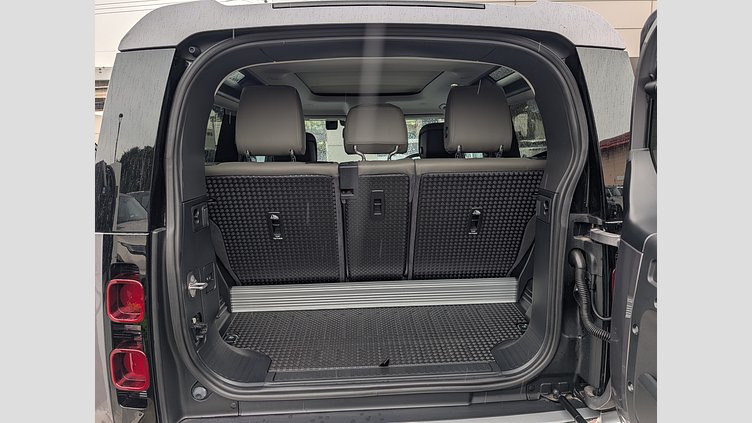 2021 認定中古車 Land Rover Defender 90 Eiger Grey 2.0 litre i4P Petrol HSE