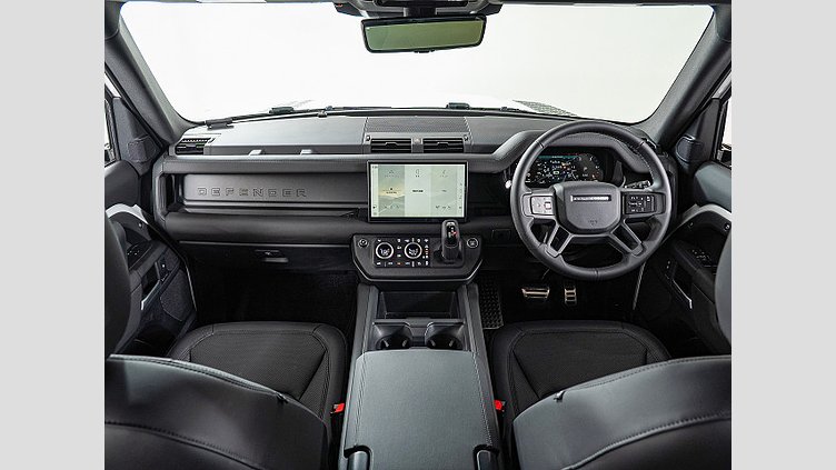 2025 認定中古車 Land Rover Defender 110 フジホワイト D350 ディーゼルマイルドハイブリッド X-Dynamic SE