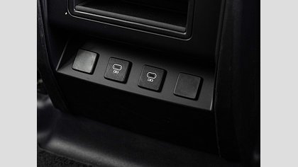 Defender 110 21