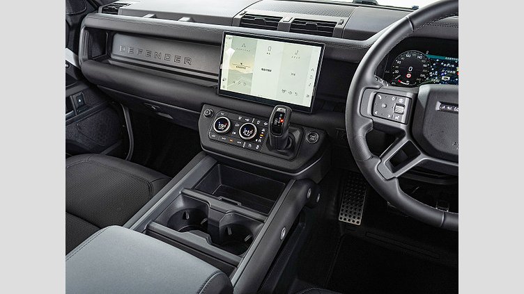 2025 認定中古車 Land Rover Defender 110 フジホワイト D350 ディーゼルマイルドハイブリッド X-Dynamic SE