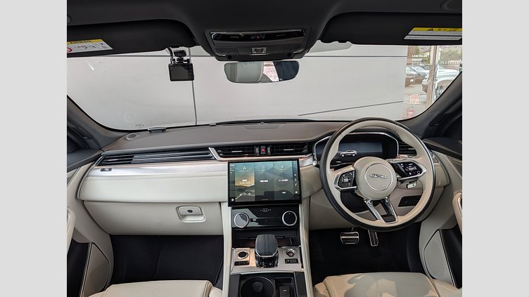2023 認定中古車 Jaguar F-Pace Carpathian Grey 2.0 litre i4D​ R-Dynamic　SE