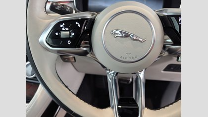 F-Pace 12