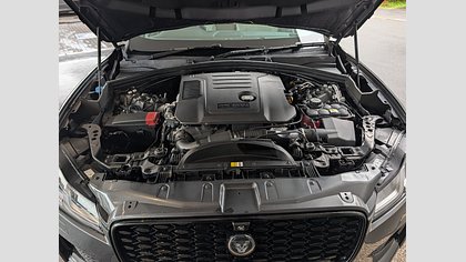 F-Pace 23
