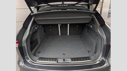 F-Pace 24