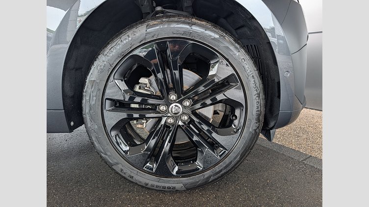 2023 認定中古車 Jaguar F-Pace Carpathian Grey 2.0 litre i4D​ R-Dynamic　SE