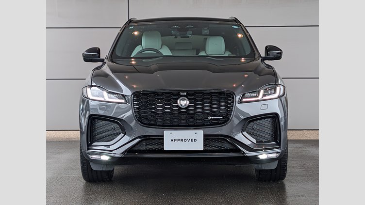 2023 認定中古車 Jaguar F-Pace Carpathian Grey 2.0 litre i4D​ R-Dynamic　SE