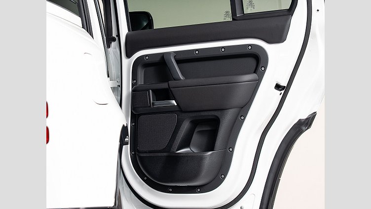 2025 認定中古車 Land Rover Defender 110 フジホワイト D350 ディーゼルマイルドハイブリッド X-Dynamic SE