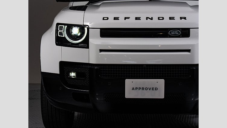 2025 認定中古車 Land Rover Defender 110 フジホワイト D350 ディーゼルマイルドハイブリッド X-Dynamic SE