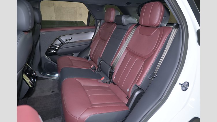 2025 認定中古車 Land Rover Range Rover Sport フジホワイト D300マイルドハイブリッド スタンダードホイールベース Dynamic HSE