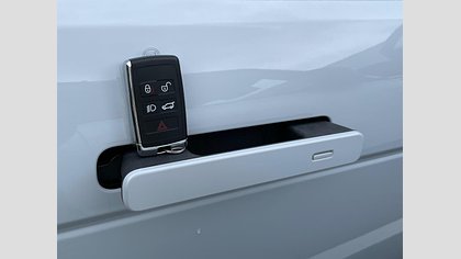Range Rover Evoque 60