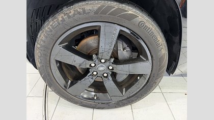 Defender 110 8