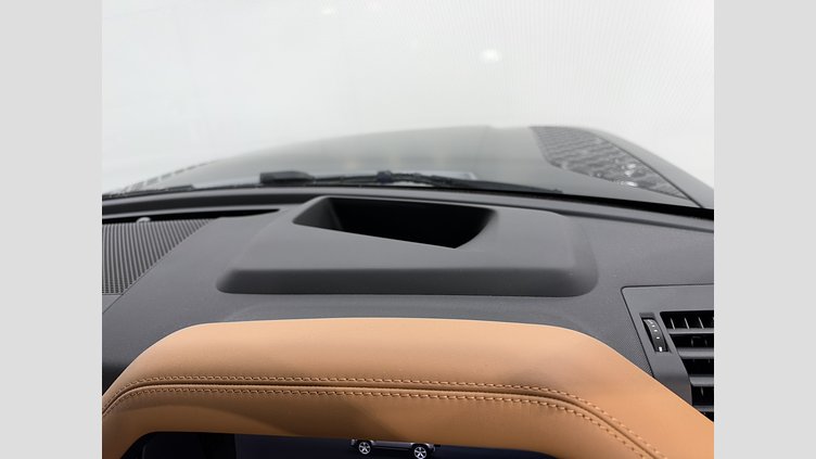 2023 認定中古車 Land Rover Defender 110 Carpathian Grey 3.0 litre i6D​ X-Dynamic　HSE　D300　７人乗り