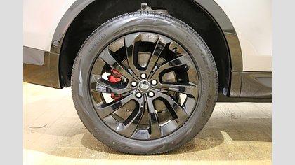 Discovery Sport 9