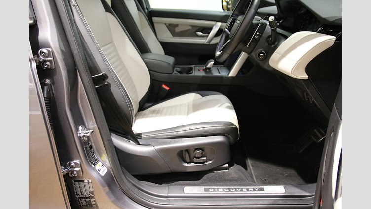 2024 認定中古車 Land Rover Discovery Sport Eiger Grey 1.5 litre i3 PHEV​ Dynamic HSE
