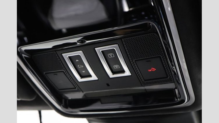 2021 認定中古車 Land Rover Range Rover Sport フジホワイト 5.0L V8スーパーチャージドガソリン 575PS SVR