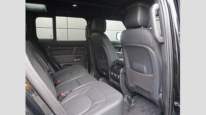 Defender 110 11