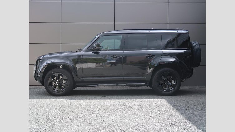 2025 認定中古車 Land Rover Defender 110 Santorini Black 3.0 litre i6D​ １１０Ｘ－ダイナミックＨＳＥ Ｄ３５０