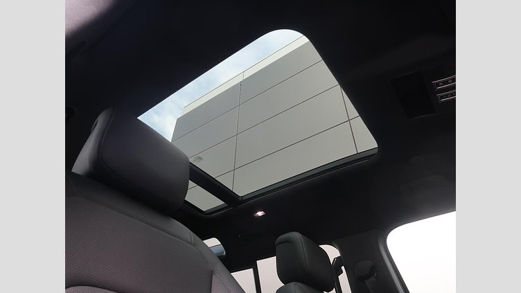 2025 認定中古車 Land Rover Defender 110 Santorini Black 3.0 litre i6D​ １１０Ｘ－ダイナミックＨＳＥ Ｄ３５０
