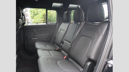 Defender 110 44
