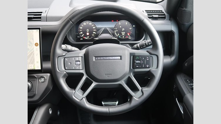2025 認定中古車 Land Rover Defender 110 Santorini Black 3.0 litre i6D​ １１０Ｘ－ダイナミックＨＳＥ Ｄ３５０