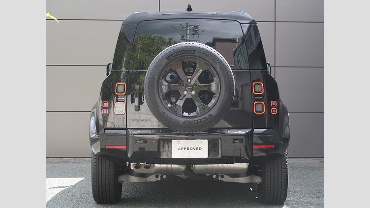 2025 認定中古車 Land Rover Defender 110 Santorini Black 3.0 litre i6D​ １１０Ｘ－ダイナミックＨＳＥ Ｄ３５０